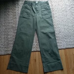 High Waisted Wide-Legged Pants